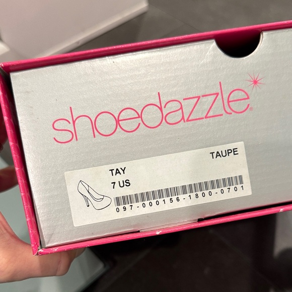 Shoe Dazzle Gold & Beige Rhinestone Platform Heels Tay 7 - Picture 3 of 7